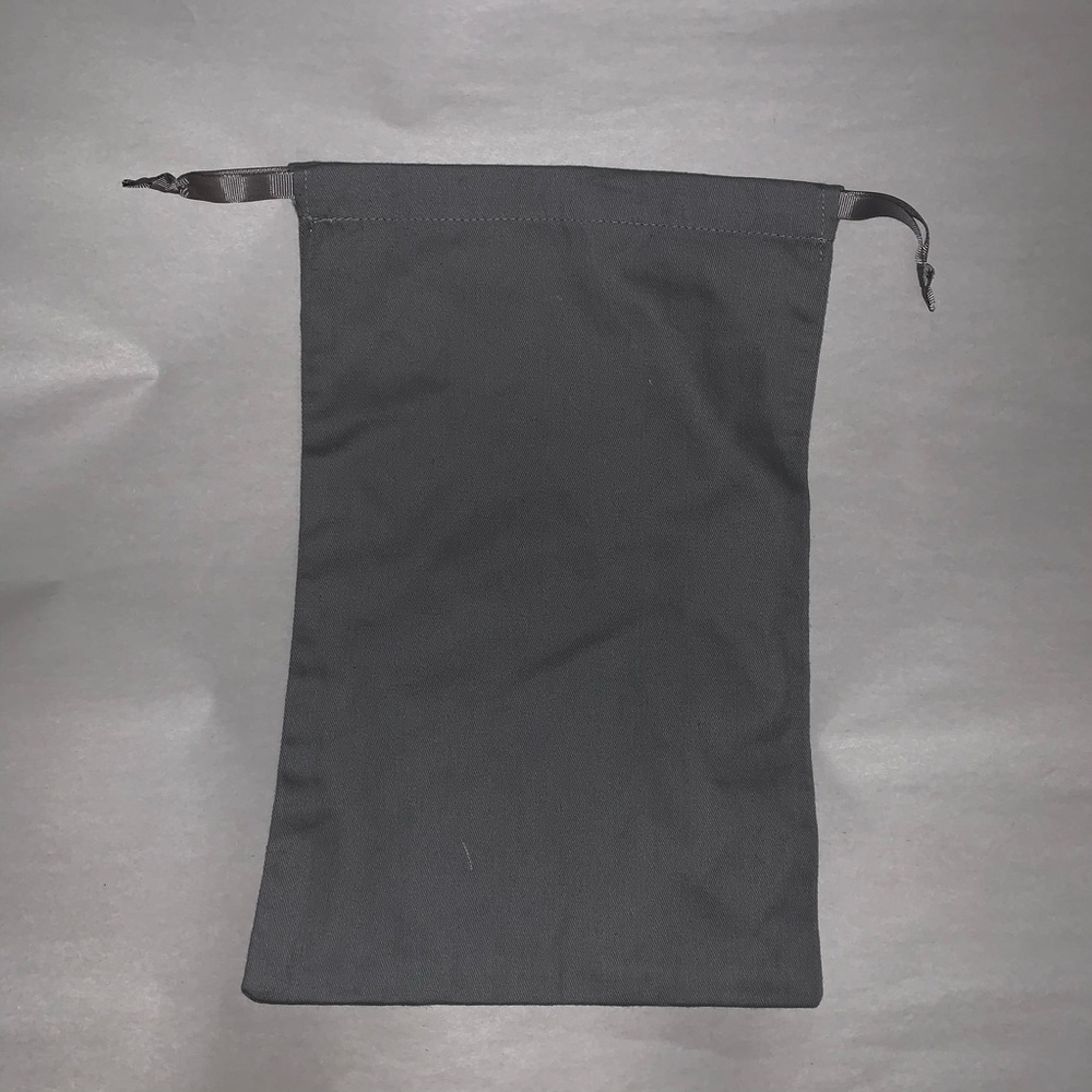 NEW/UNUSED authentic CHRISTIAN DIOR shoe bag - Picture 2 of 2